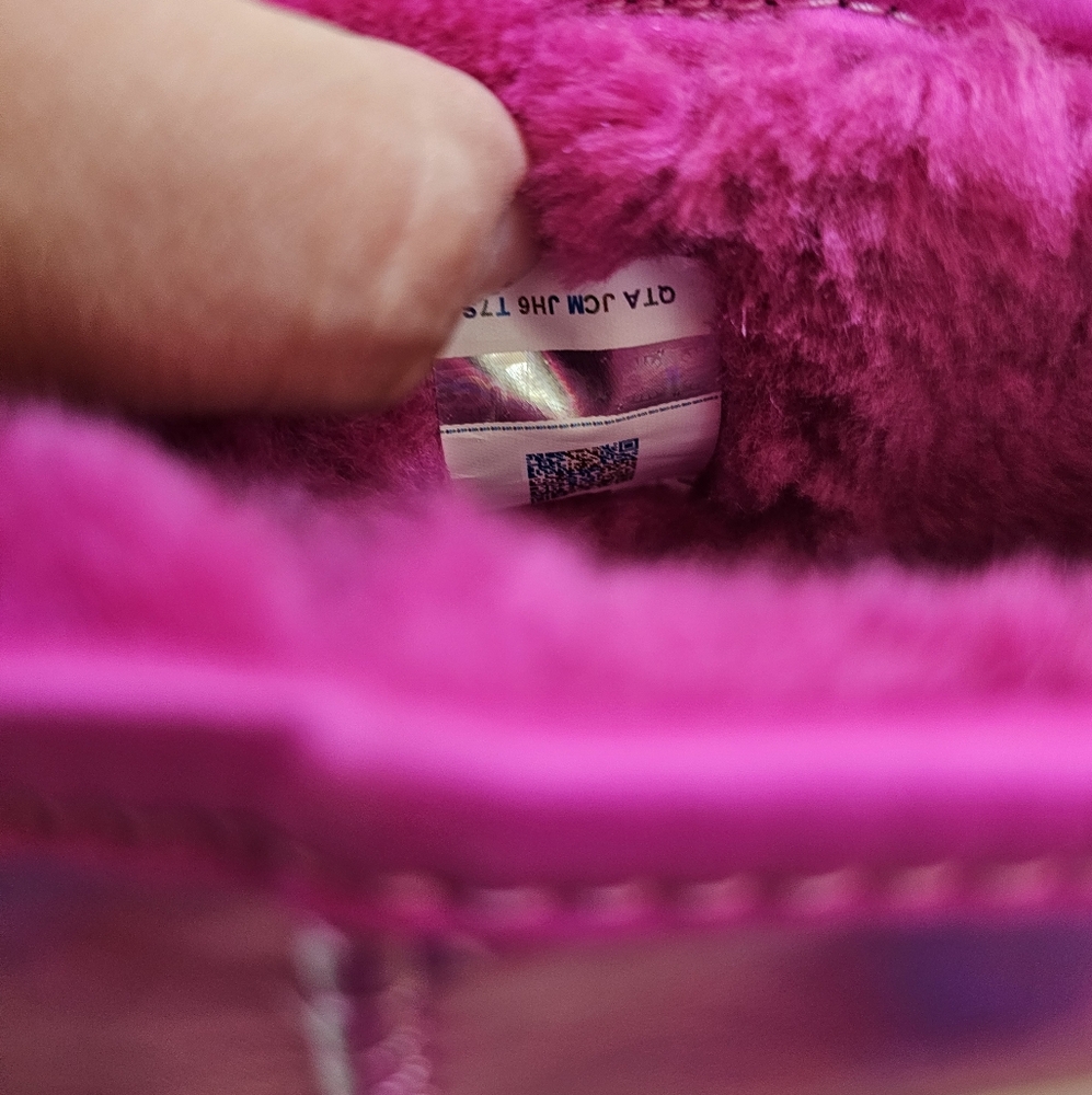 UGG Classic Short Iridescent Boots - Picture 10 of 13